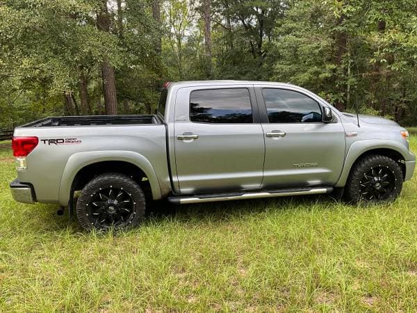 Toyota Tundra Limited TRD Off-Road 4-Wheel Drive Very Good Condition