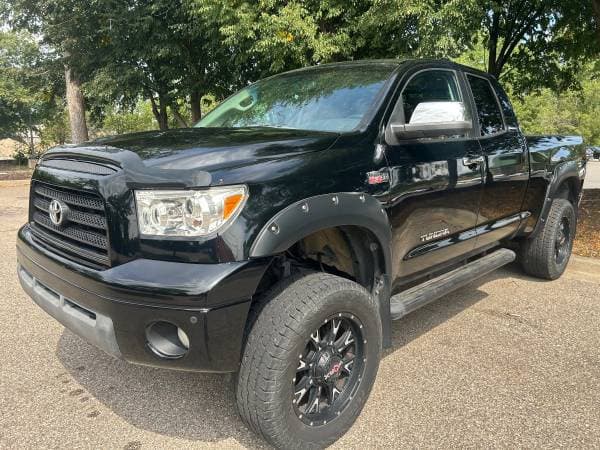 Beautiful 2009 Toyota Tundra Limited 4X4 with Low Mileage