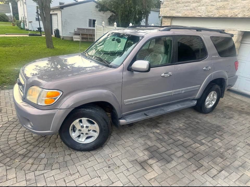 2002 Toyota Sequoia Limited Sport Utility 4D