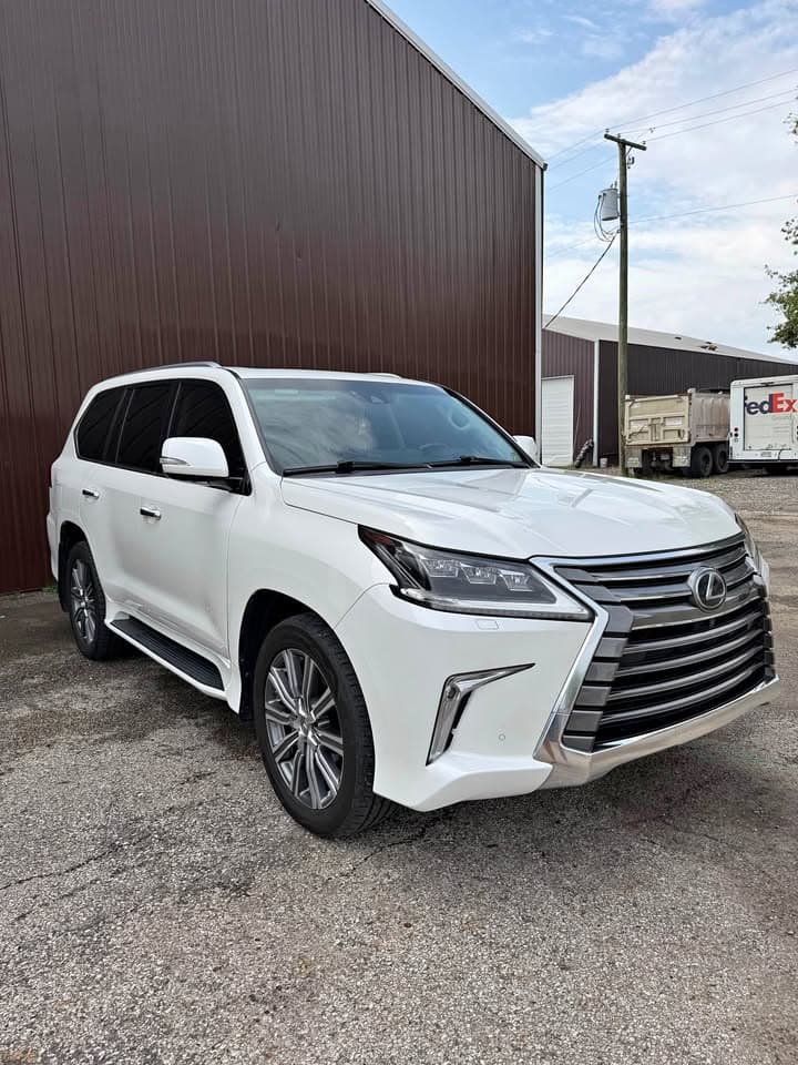 2016 Lexus LX 570 Sport Utility 4D