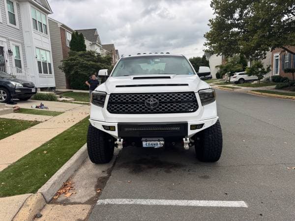 2017 Toyota Tundra CrewMax SR5 Pickup 4D 5.5 ft
