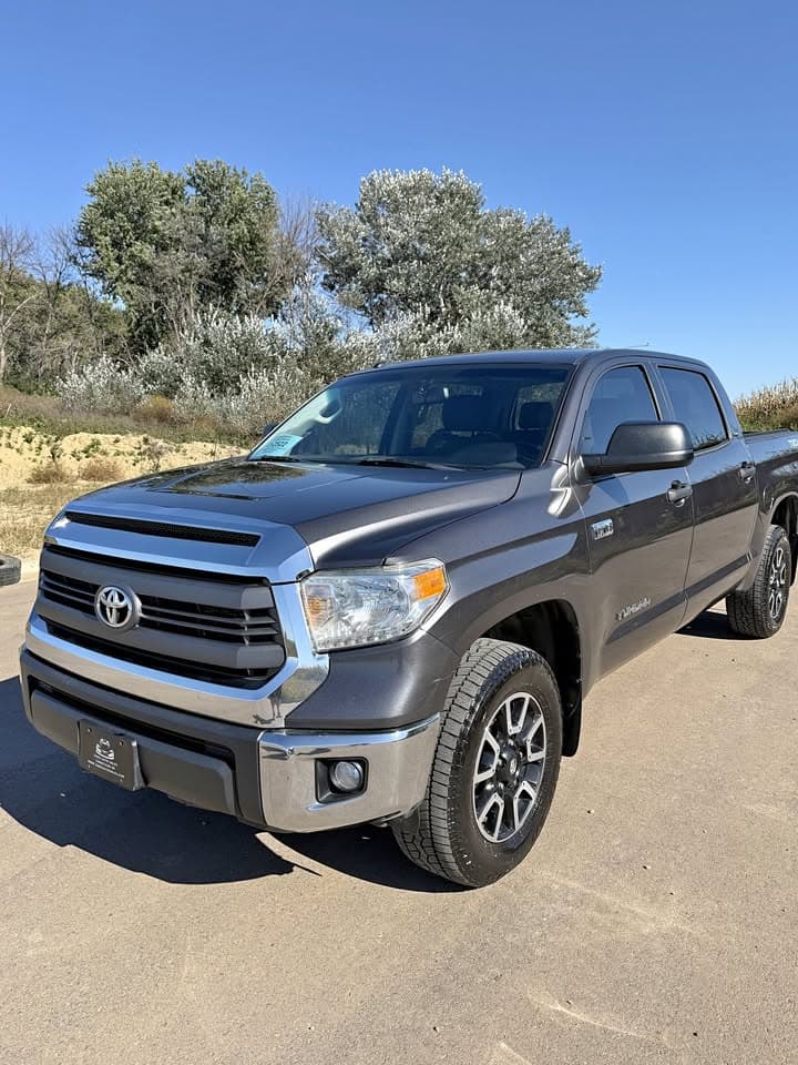 2014 Toyota Tundra CrewMax SR5 4x4