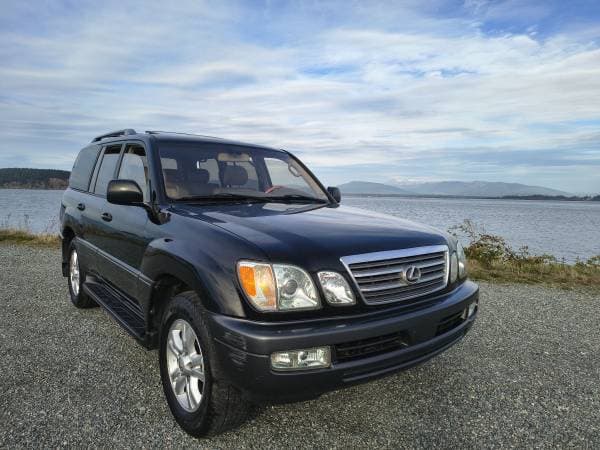 2003 Lexus LX470 (Toyota Land Cruiser)