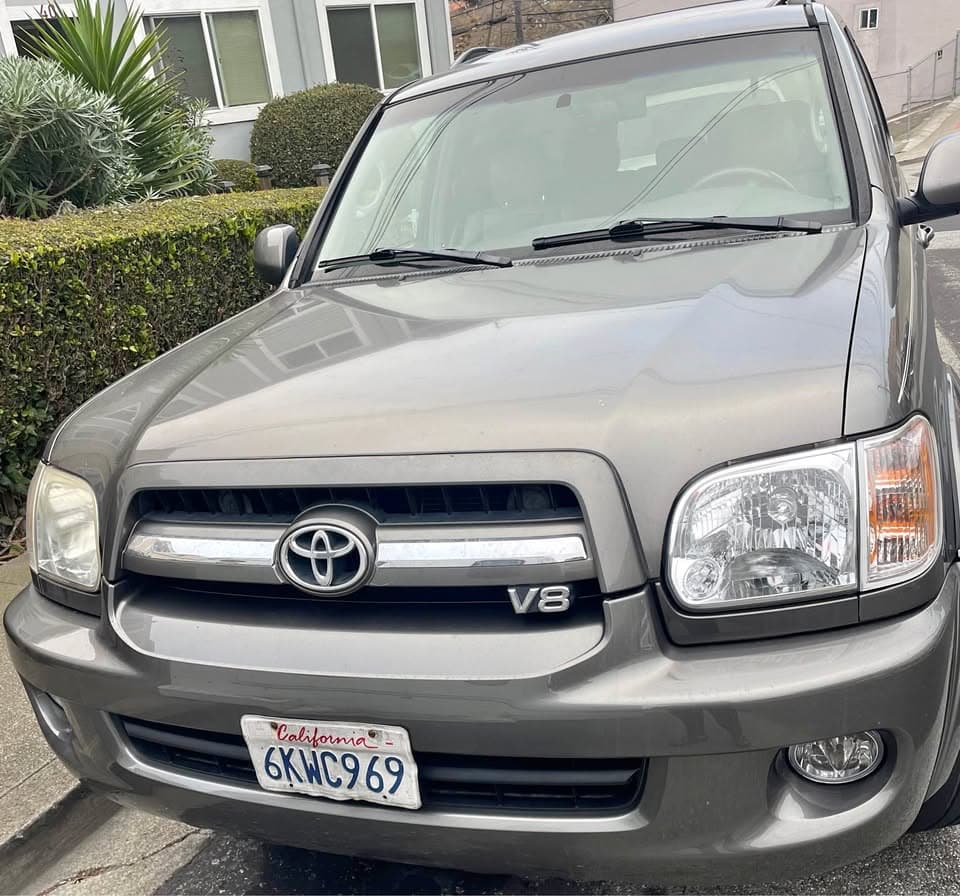 2005 Toyota Sequoia Limited Sport Utility 4D