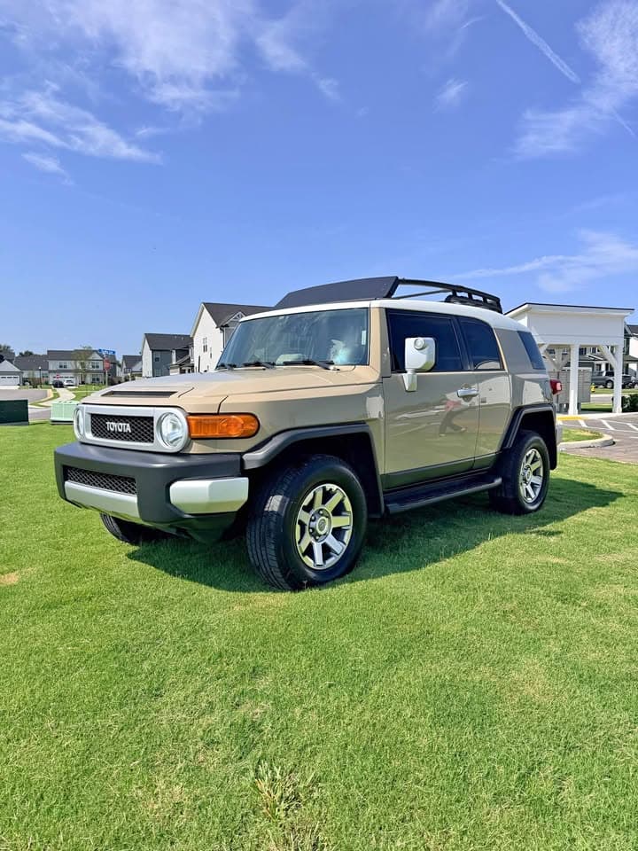 2014 Toyota FJ Cruiser Sport Utility 2D
