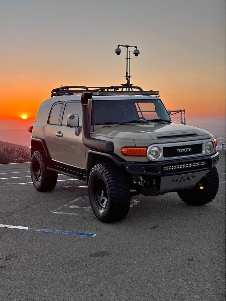 2012 Toyota FJ Cruiser 4WD 4.88 Gears 35s Ironman Suspension Rear Locker
