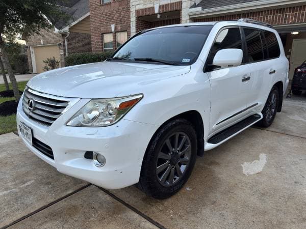 2011 Lexus LX 570 Sport Utility 4D