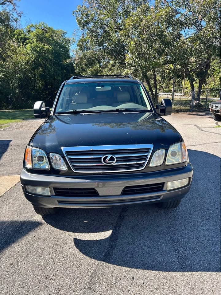 2005 Lexus LX 470 Sport Utility 4D