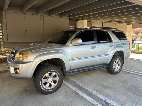 Lifted 2007 Toyota 4Runner Sport Edition in Excellent Condition