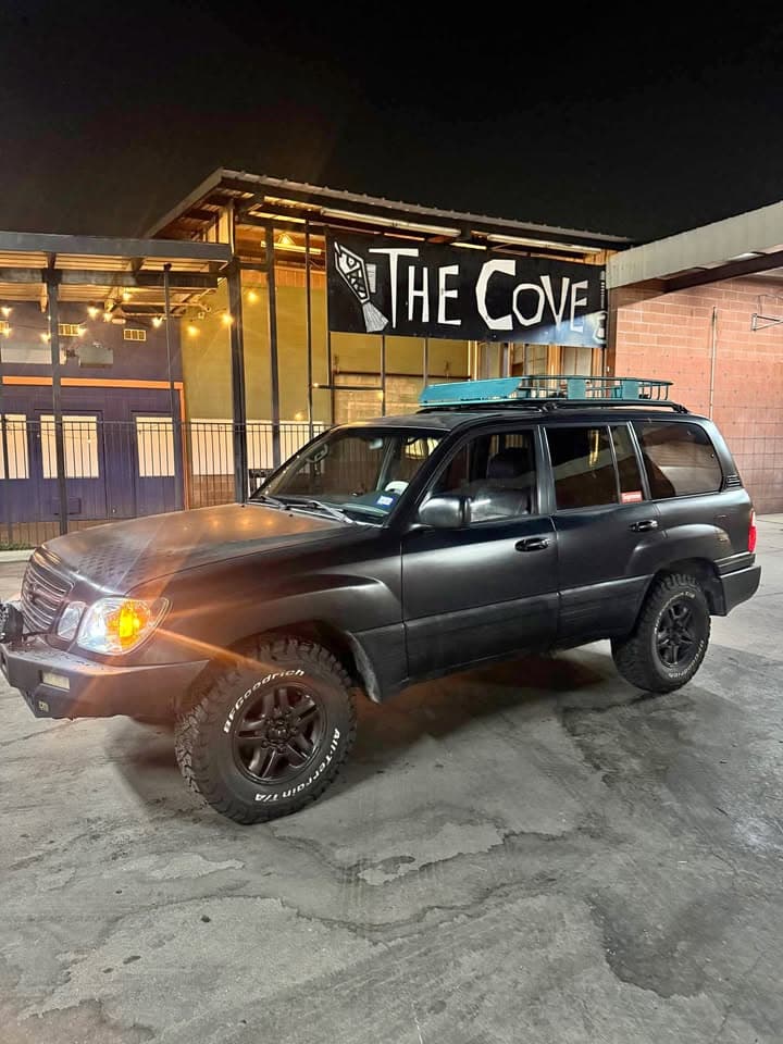 2000 Lexus LX 470 Sport Utility 4D