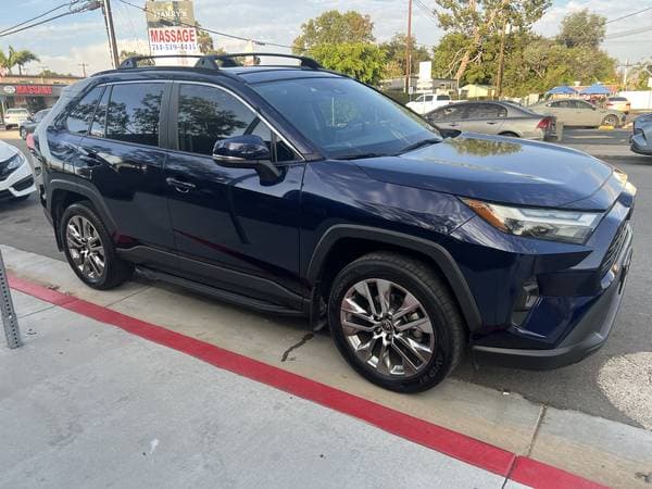2023 Toyota RAV4 XLE Premium FWD 29k Miles $24,500