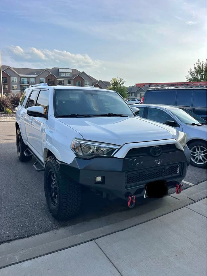 2016 Toyota 4Runner SR5 Sport Utility 4D