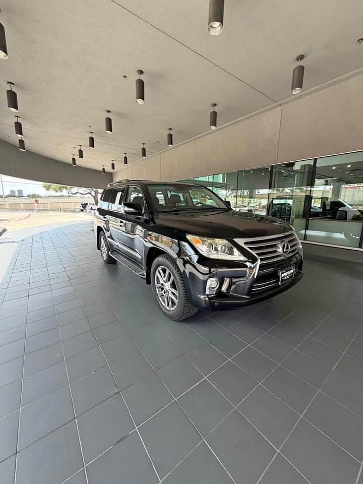 2014 Lexus LX 570 Sport Utility 4D