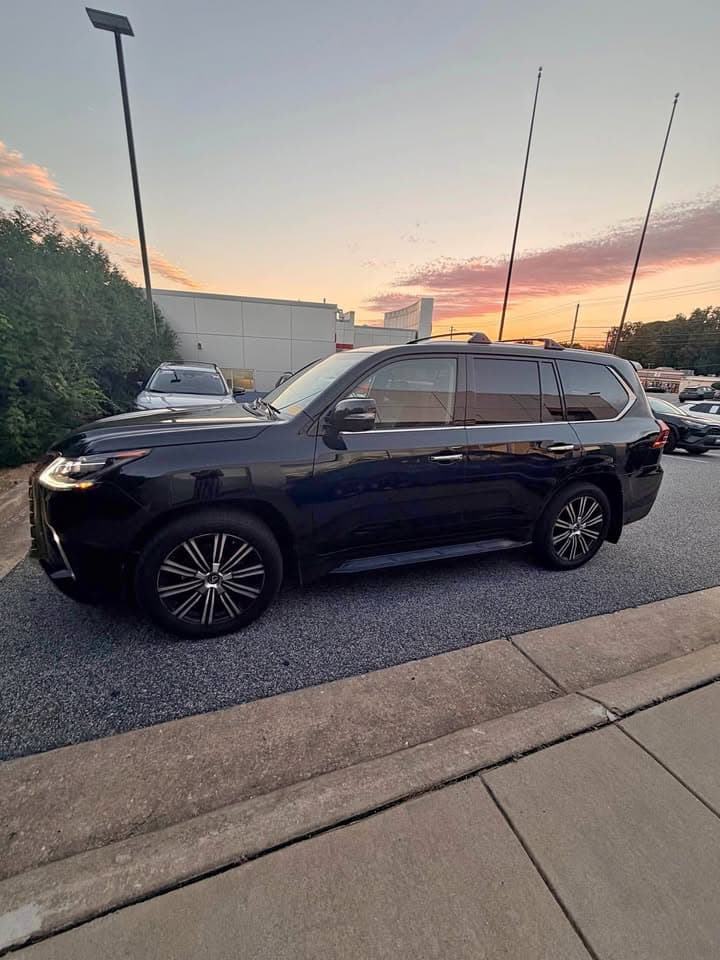 2019 Lexus LX 570 Sport Utility 4D