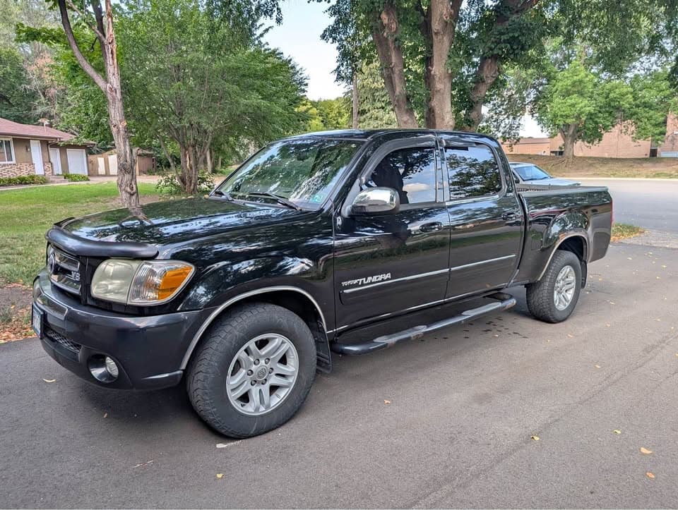 2006 Toyota Tundra CrewMax SR5 Pickup 4D 5 1/2 Ft