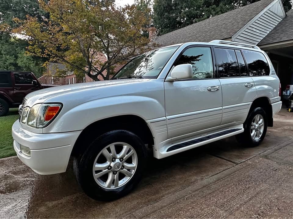 2004 Lexus LX 470 Runs and Drives Great Clean Title for Sale