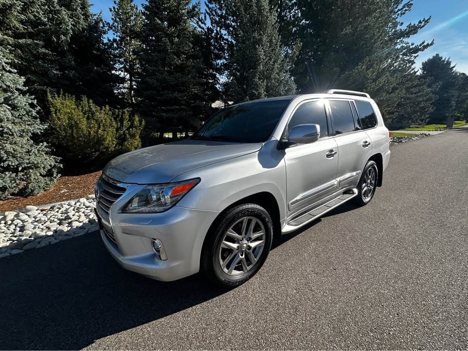 2014 Lexus LX 570 Sport Utility 4D