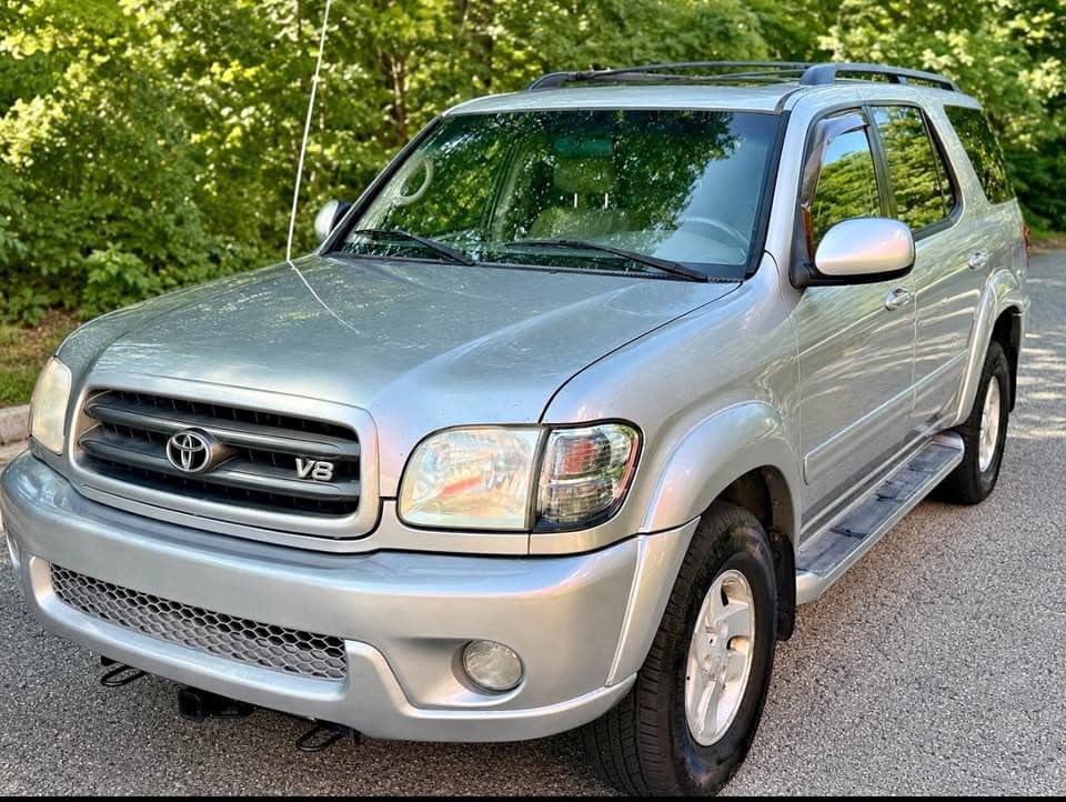 2003 Toyota Sequoia SR5 Sport Utility 4D