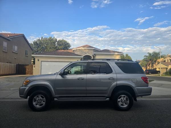 2003 Toyota Sequoia SR5 4WD