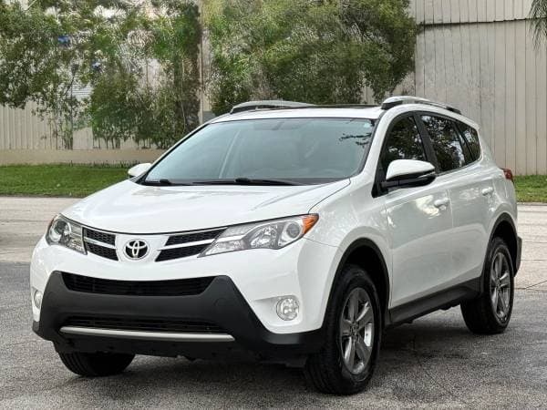 Radiant Rav 2015 Toyota Rav 4 Xle Low Mileage