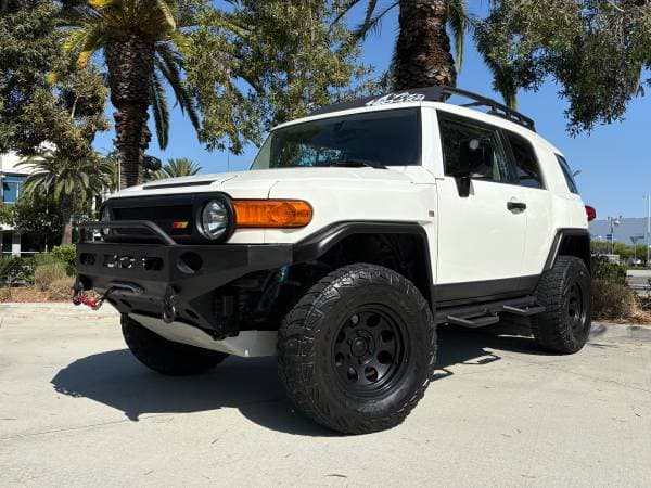 2011 Toyota FJ Cruiser 4X4 Stunning