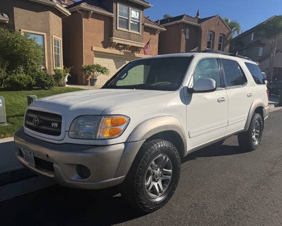 2002 Toyota Sequoia SR5