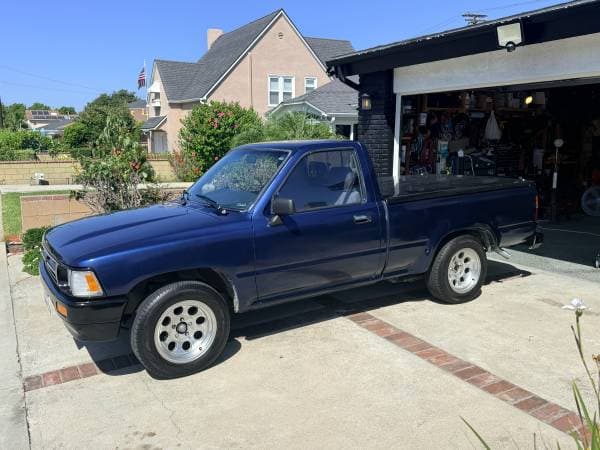 1993 Toyota Pickup 2wd Fresh Paint Clean Title